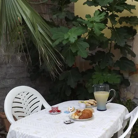 Il Mirto 2 Bed & Breakfast *